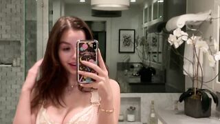 Sophie Mudd Leaked photos and vids (Video 25)