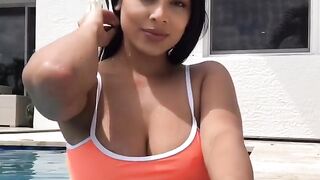 mia francis (Video 7)