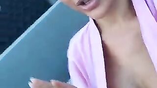 Ana's Snapchat (Video 233)