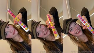 Lilyana @floortank shows off her sweets