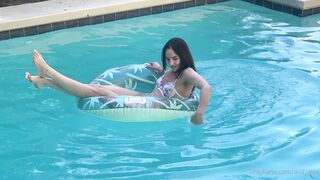 AvaAlex - BBC picks me up at the hotel pool