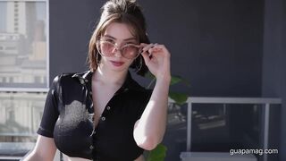 victoriaramxs full naked laying on bed onlyfans