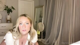 Cassi ASMR