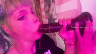 Ditzymaru BBC dildo blowjob before school