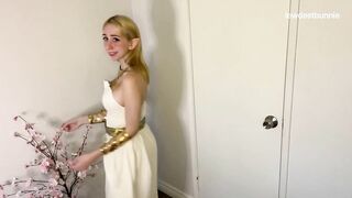 Lewdest Bunnie - Blonde Cosplayer Plays With Dildo Filling Her Pussy With Cum