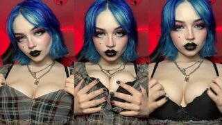 queennephilim titties tease ppv