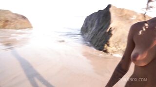 Mih Ninfetinha public beach threesome with mamboperv and rastao