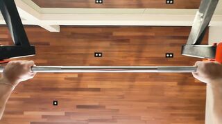 Sweetie Fox Fitness Brunette Facesittings Deepthroats & Fucks in Gym