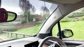 Suzie212 - Risky Open Car Door Blindfolded Masturbation Near People Walking