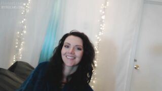 Haylee Love Pregnant Sucks Cock
