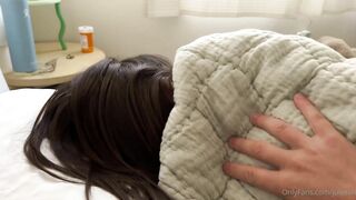 Jules Ari Blows a Cock For Breakfast