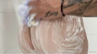 Janiece Nyasia | janiecenyasia bath with bf onlyfans