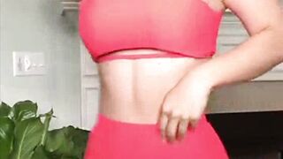 EVA LOVIA ~ fallinginlovia (Video 1)