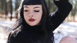 PoppySuicide (Video 2)