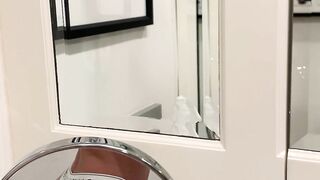 Sophie Mud (Video 1)