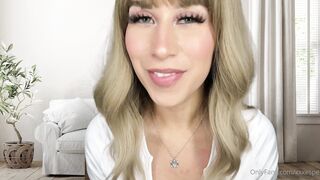 Cuddle ASMR (Espe ASMR)