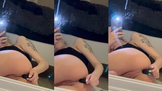 Svenia anal mirror