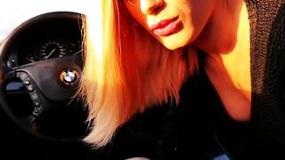 blonde_anna