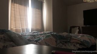 Hotyogawife first threesome FMM