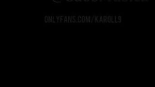 Karol fucks in the shower