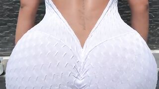 Carovelez Betancourth (Video 7)