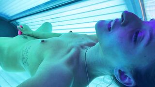 A.A OF - Sunbed Vibrator Solo