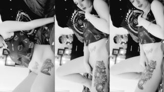 Kay sexy uk milf solo warm up play b+w